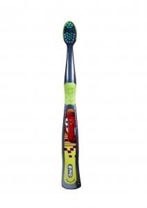 ORAL-B_Stages_3_-_Cars_-_brosse_Car-vert_face