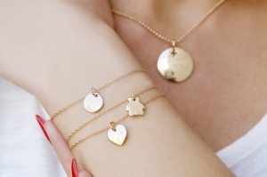 Lilou_bracelet_chaine_mdaille_coeur_ours_plaqu_or_30euros_pice