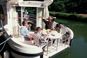 Nicols-_Navigation_en_famille