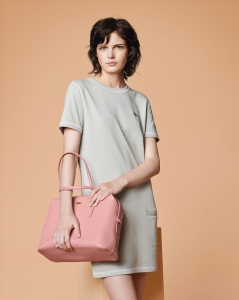 003_LACOSTE_Maroquinerie_Printemps_Ete_2015_DR01