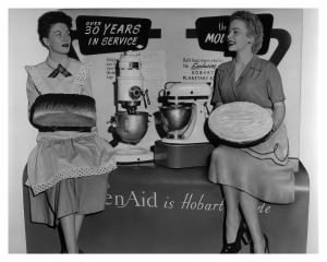 VIntage_Photo_Ladies_with_Mixer_Ad