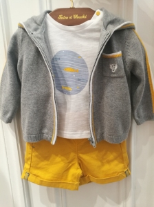 short_jaune