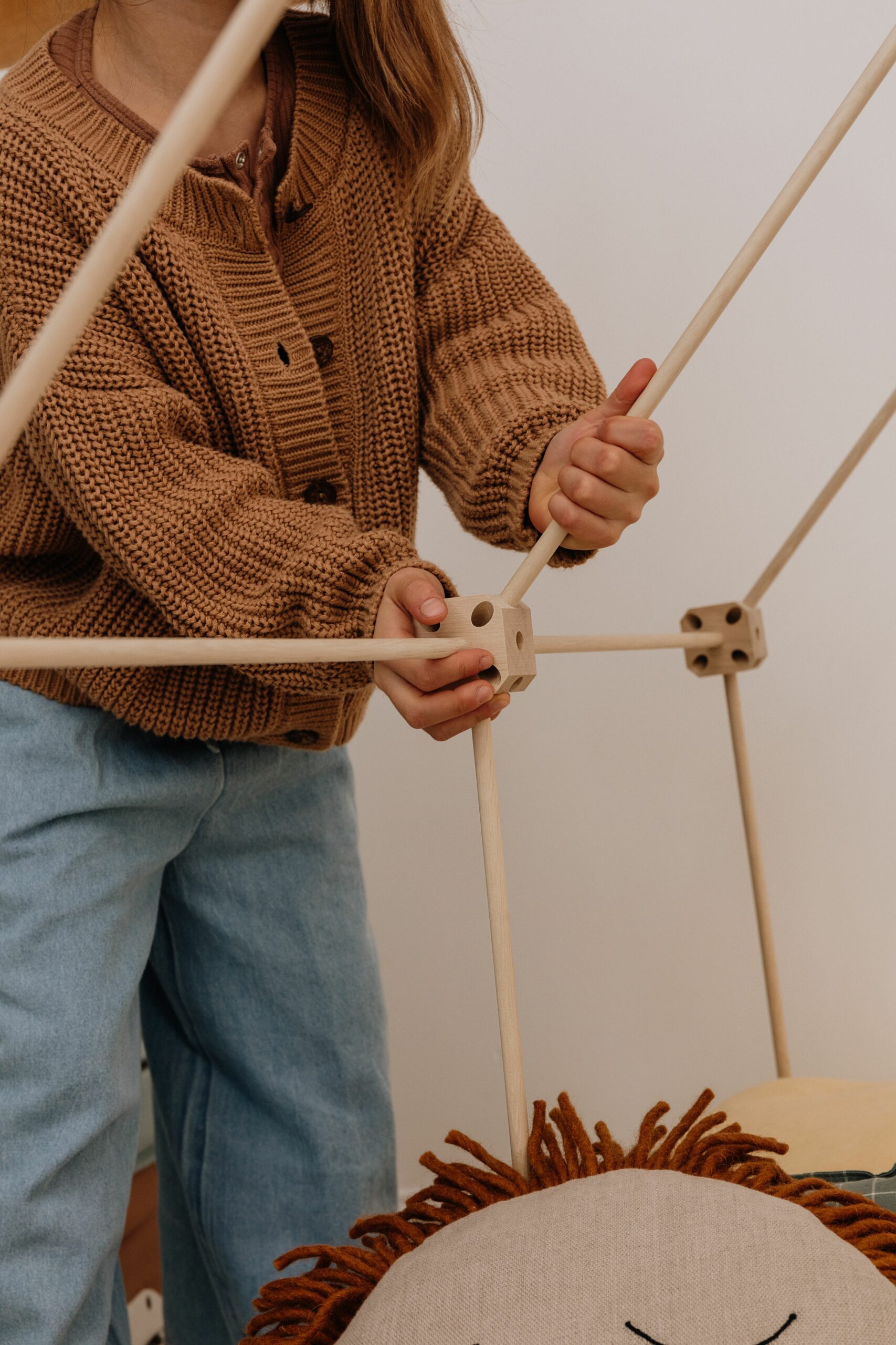 1001 cabanes, illustration des cubes et tiges à emboîter