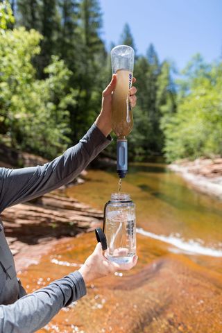 démonstration du filtre LifeStraw